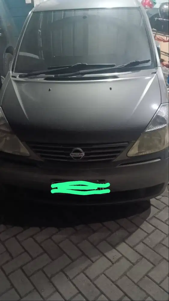 Serena C24 AT 2010 Abu-abu