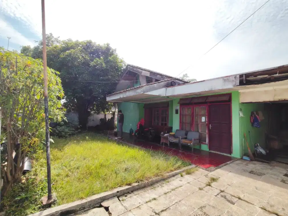 INVESTASI CILEDUG! RUMAH 5 KT | LB 330M² | Potensi KOST-KOSTAN/Kontrakan | Akses Transjakarta Cepat