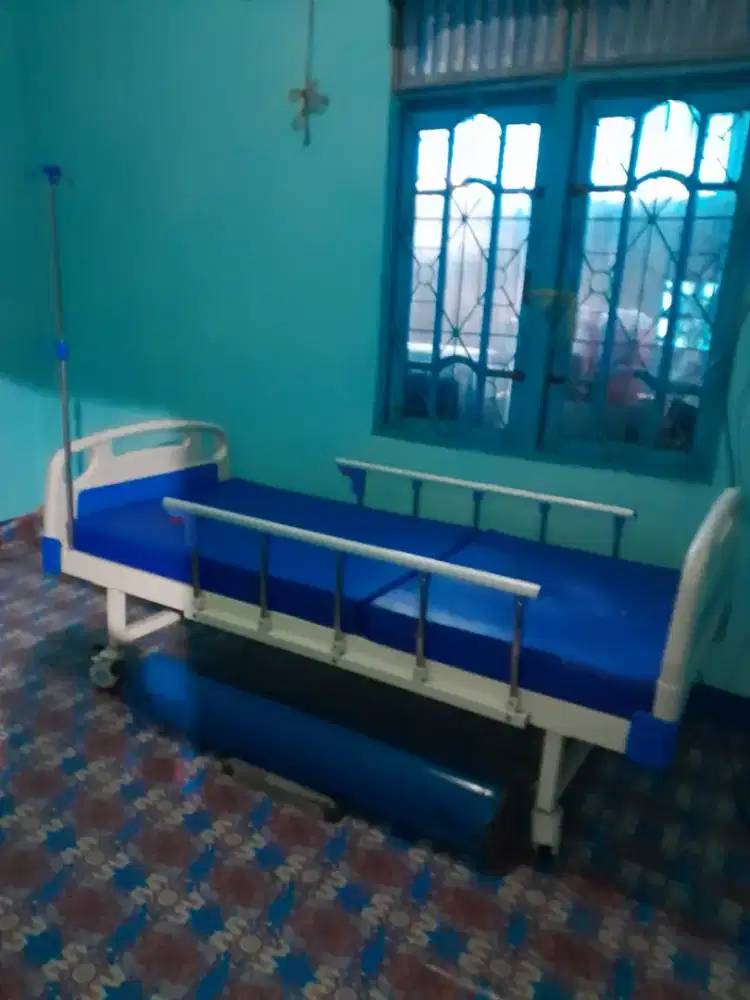 DIJUAL RANJANG PASIEN BESI