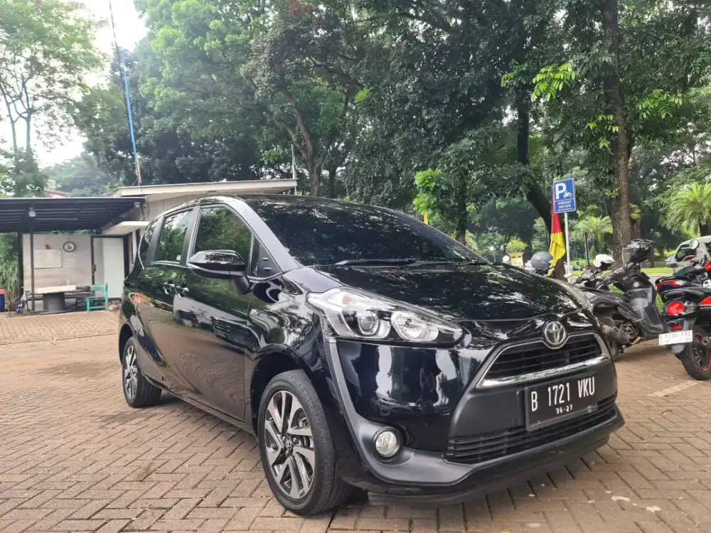 TDP MINIM 4JT! TOYOTA SIENTA 1.5 AT 2017
