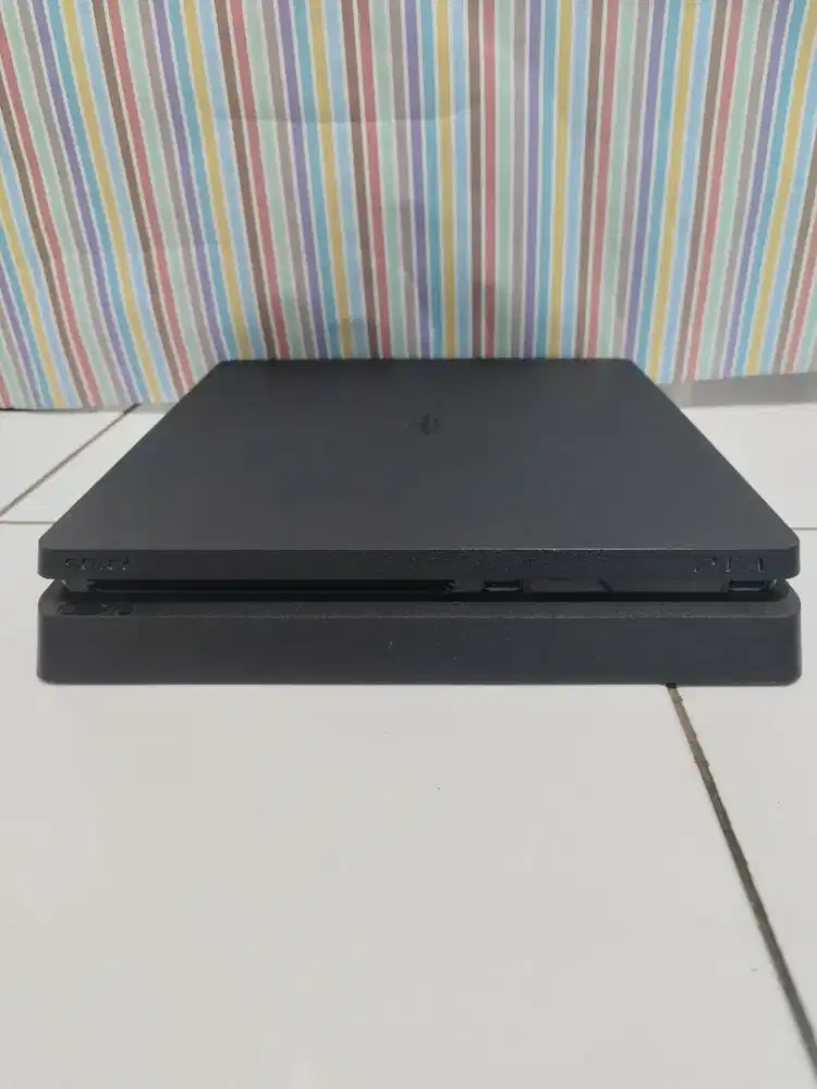 PS4 SLIM 500GB CUH-2218A Ori