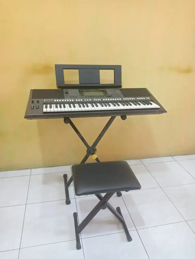 Keyboard Yamaha PSR-S770