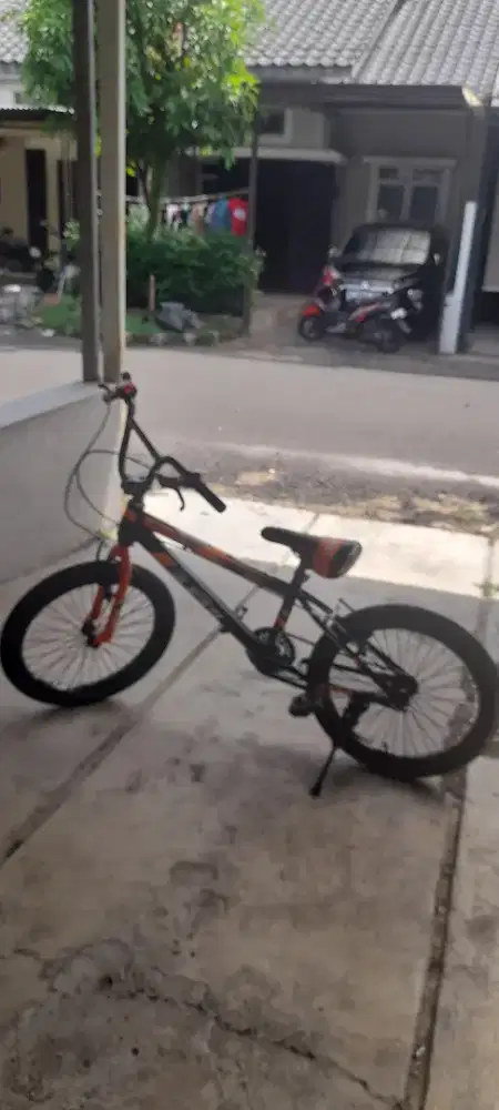 Sepeda.BMX 20 BARU HITAM
