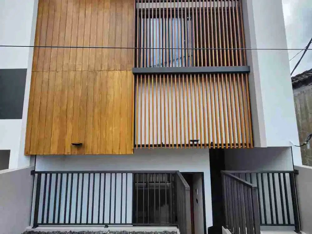 dijual Rumah baru tengah kota Jarang ada