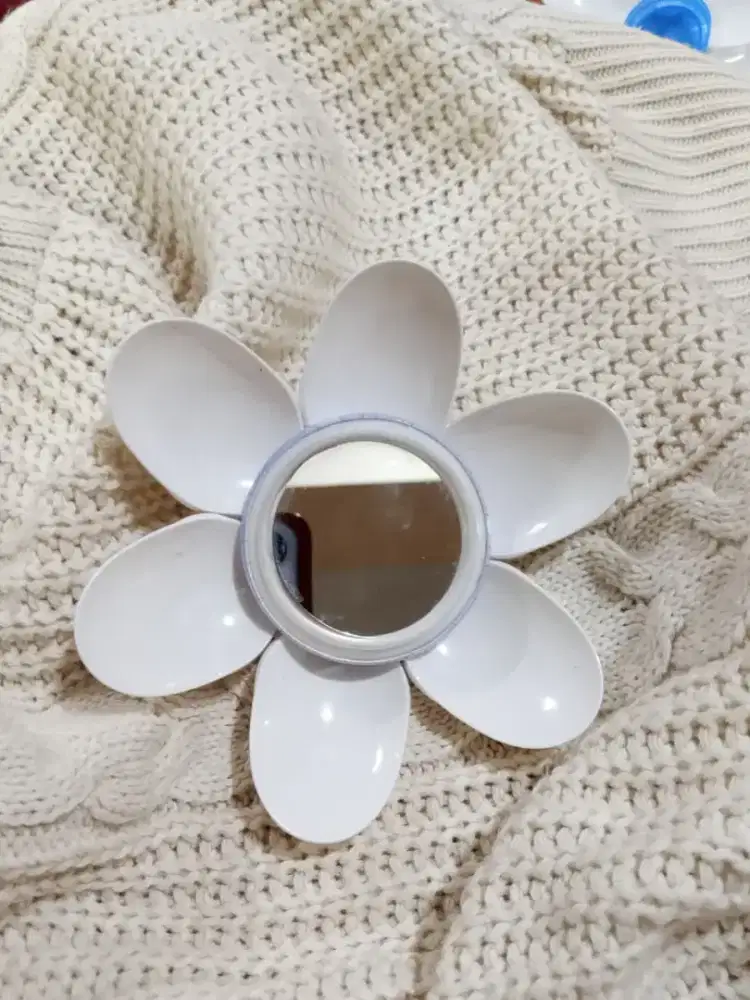 kaca aesthetic dari barang bekas