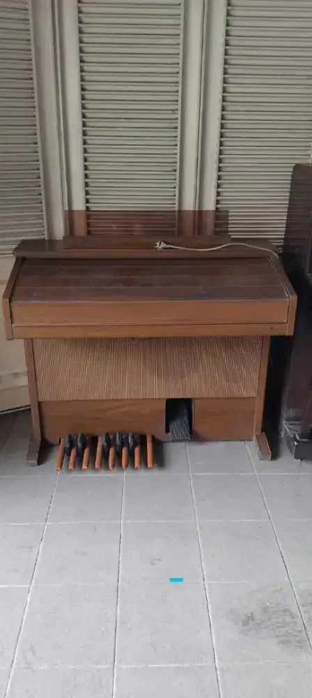 Jual keyboard yamaha electone FE 50