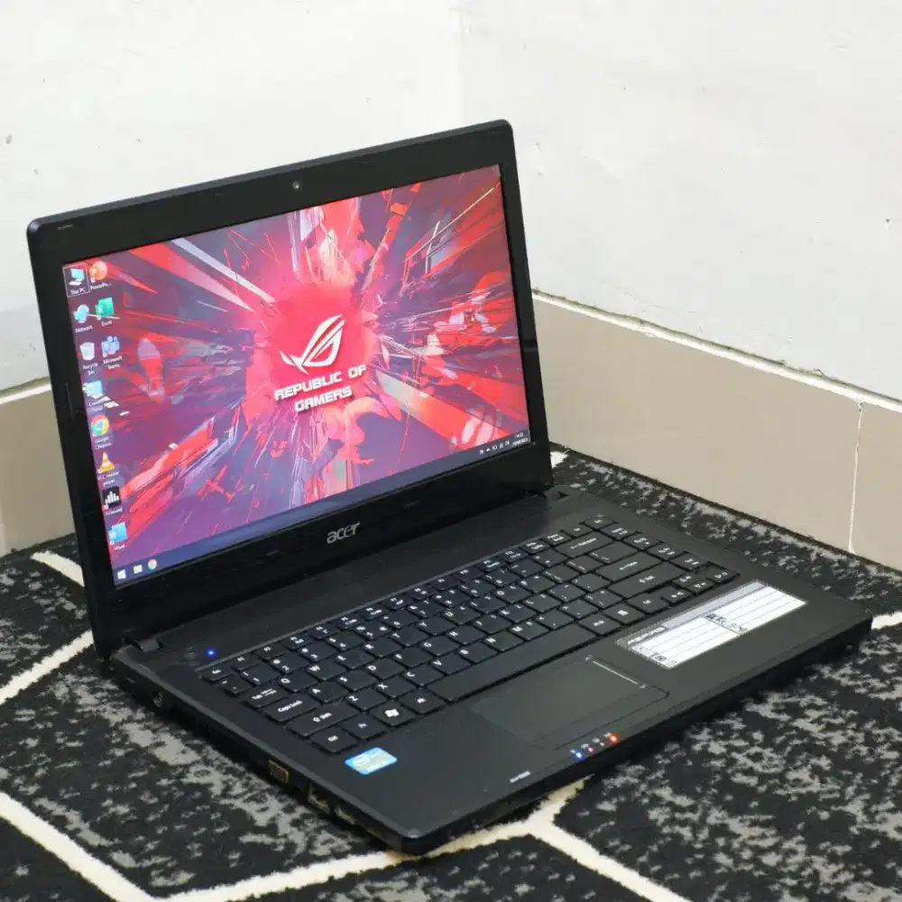 LAPTOP ACCER pembelian bulan 10