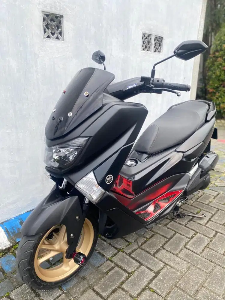 N MAX 2019 km 11rb malang