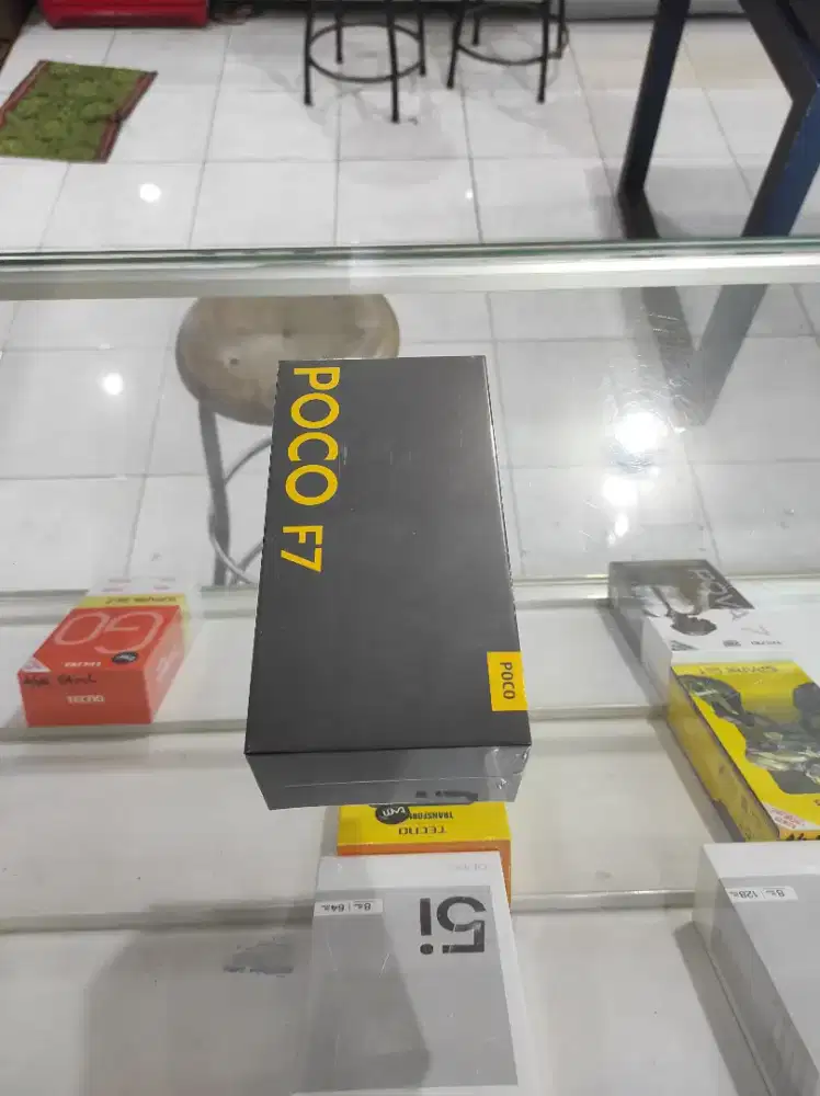Berminat silahkan WA Poco F7 5G 12/512 Garansi resmi 15bln
