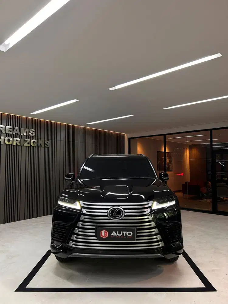 Lexus LX600 VIP 4-Seater 2024 Hitam Km7rb B99SGS Nik 2023