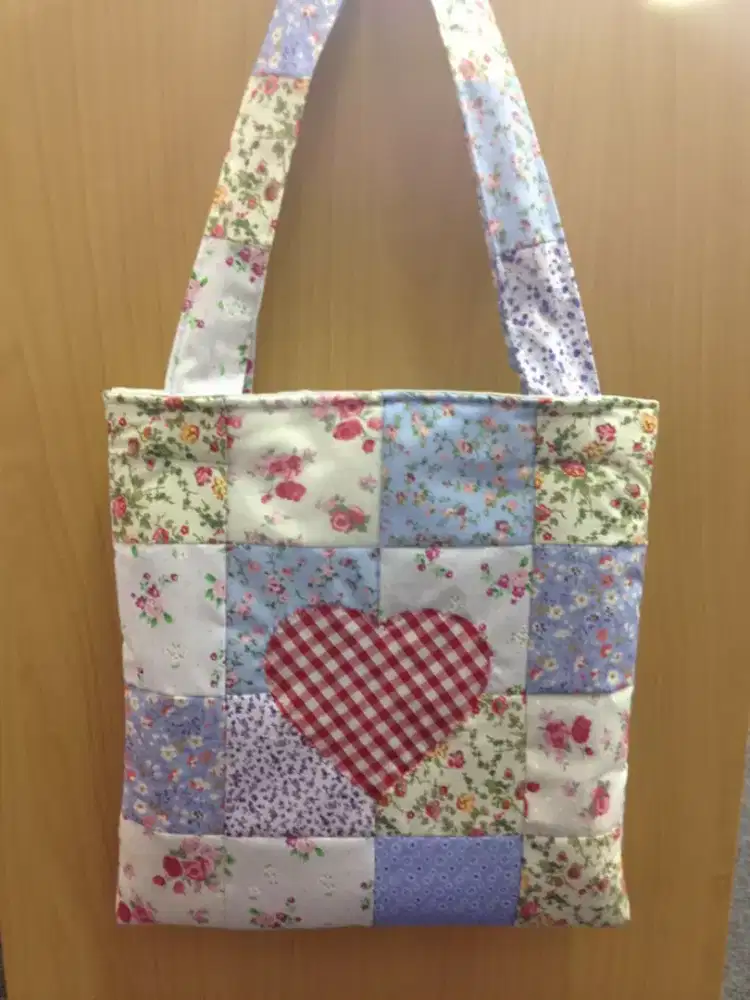 Tas Patchwork Motif Pastel