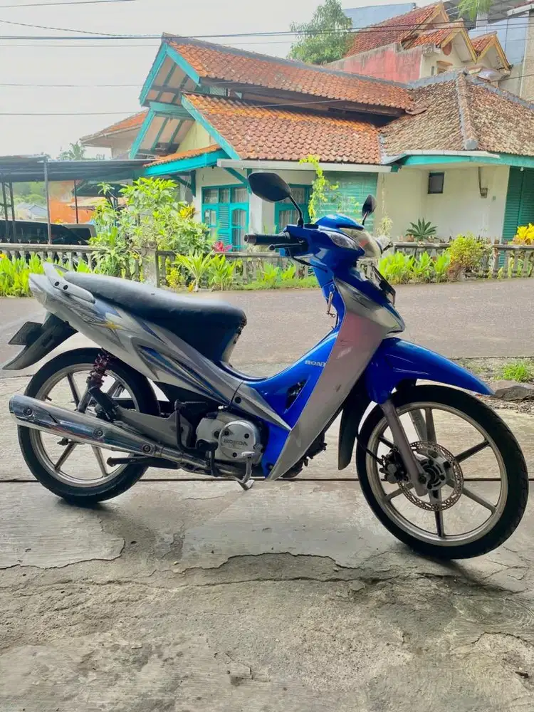 Jual cepat kharisma SILVER BIRU