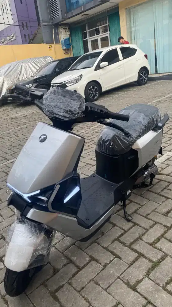 DIJUAL SEPEDA LISTRIK RASA MOTOR !!