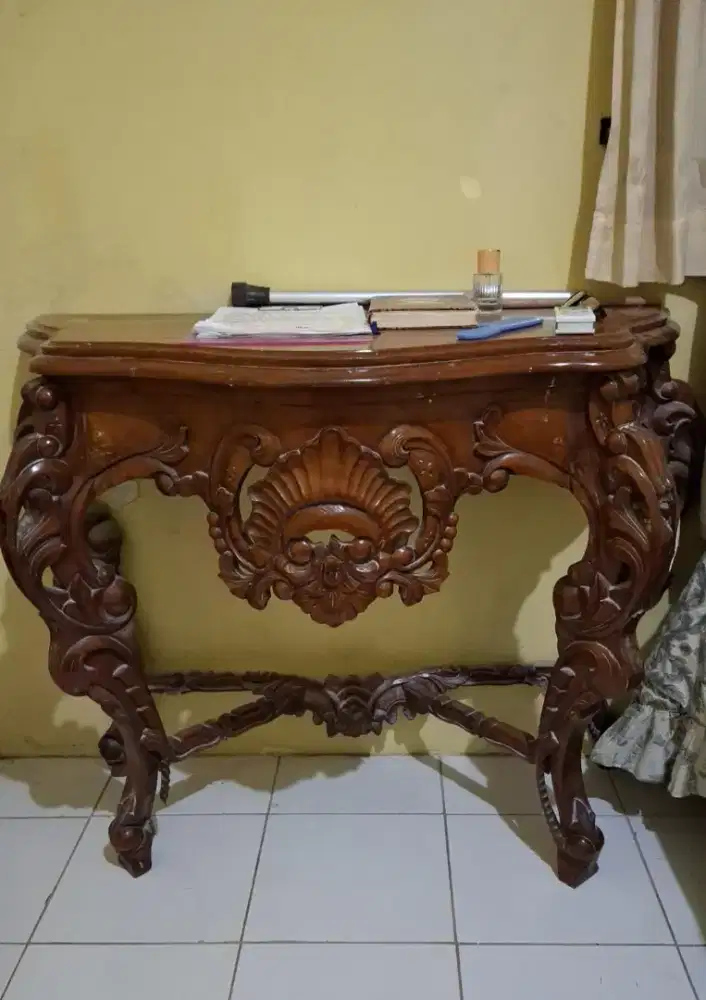 Di jual meja ukir Kayu Sonokeling