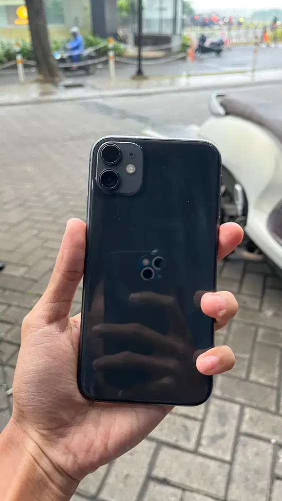 IP 11 64GB BLI BLI RESMI