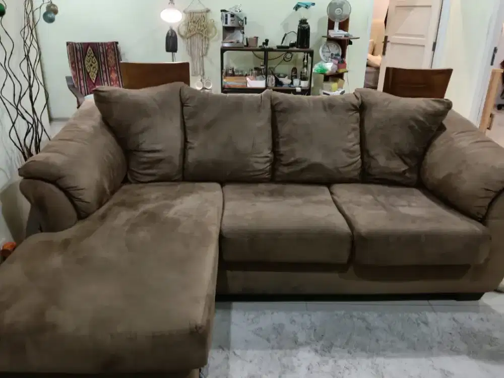 Jual Sofa Ashley Darcy Fabric + Wood