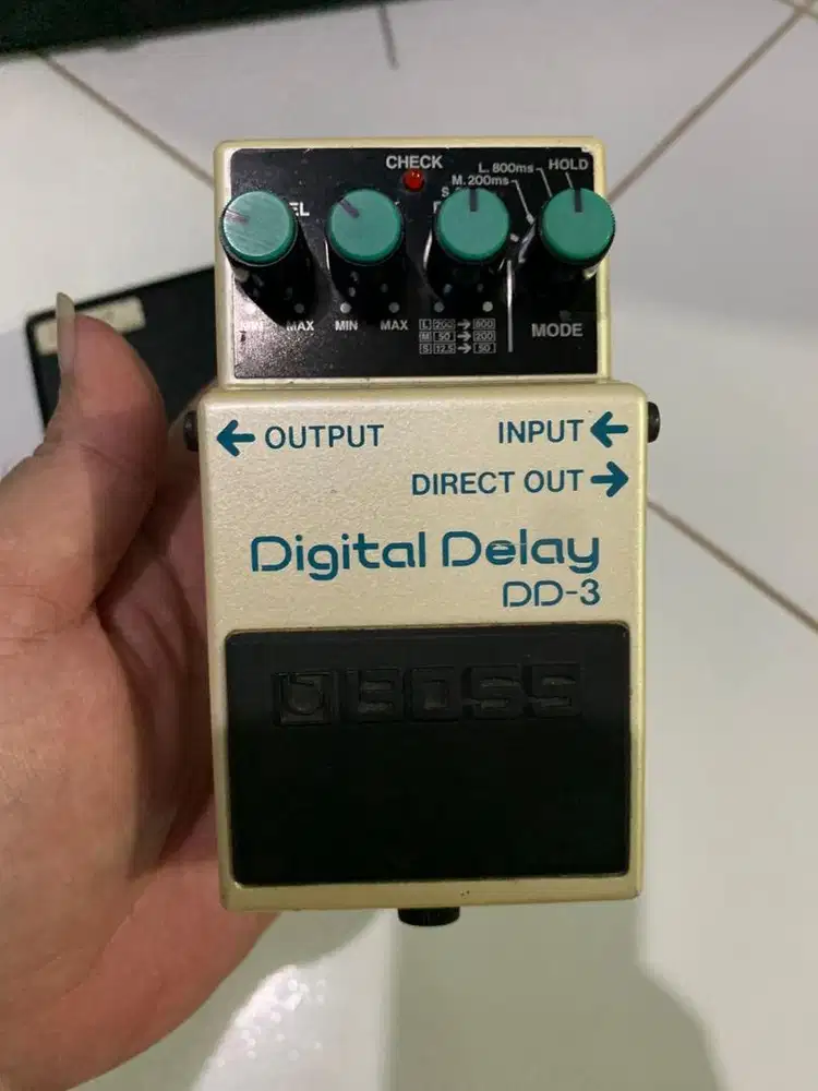 Efek gitar Boss digital Delay DD3!!!