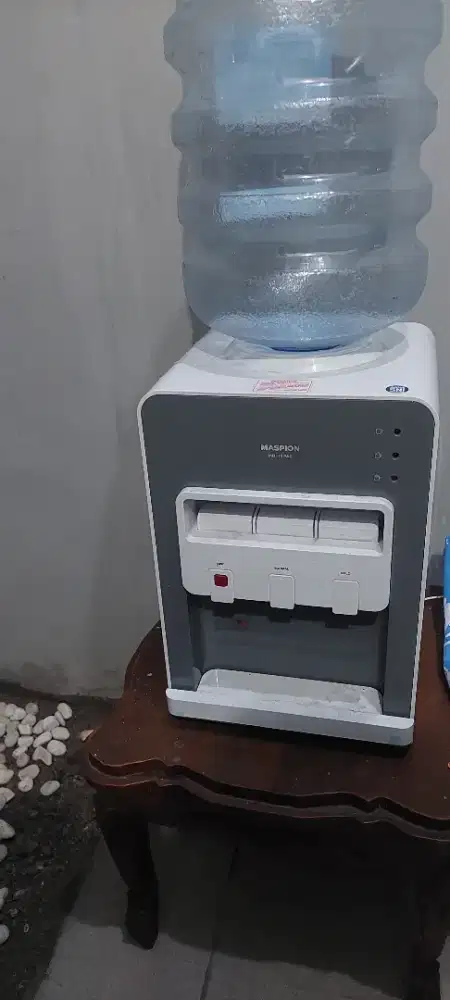 Dijual dispenser Maspion galon atas