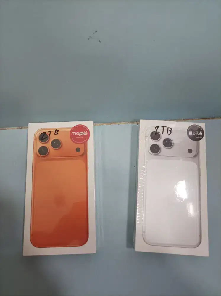 Iphone 17 pro max 2TB. Ibox