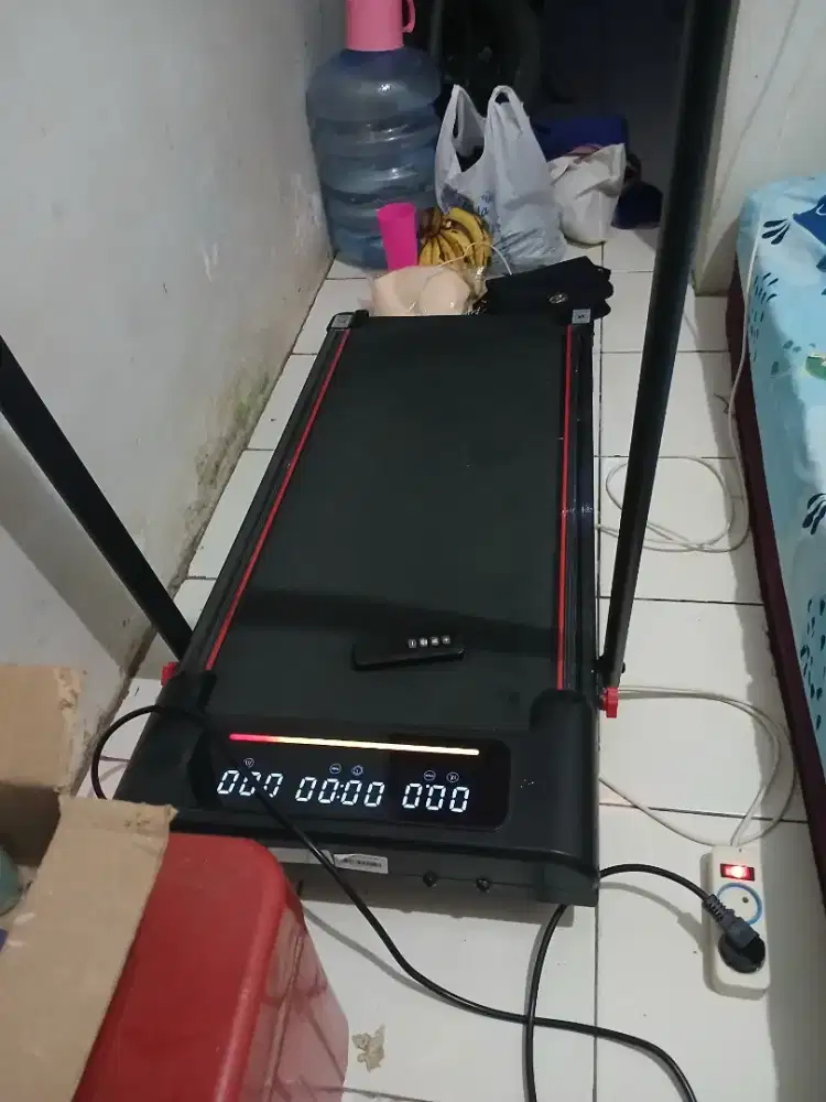 Treadmill listrik B40+ARM1-16km