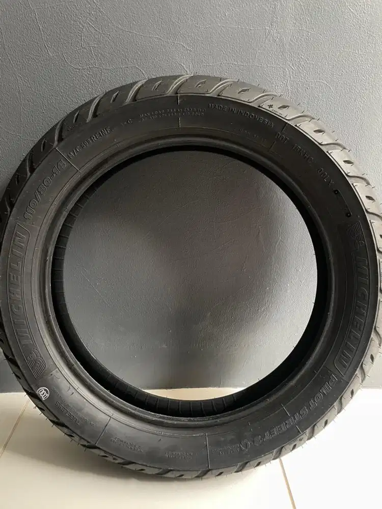 Ban Michelin Pilot Street 2 110/80 Ring 14