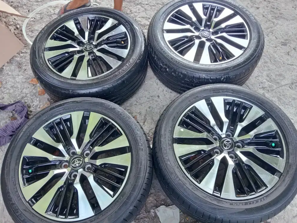 Jual velg oem alfard vellfire r18 plus ban masih 90% velg mulus