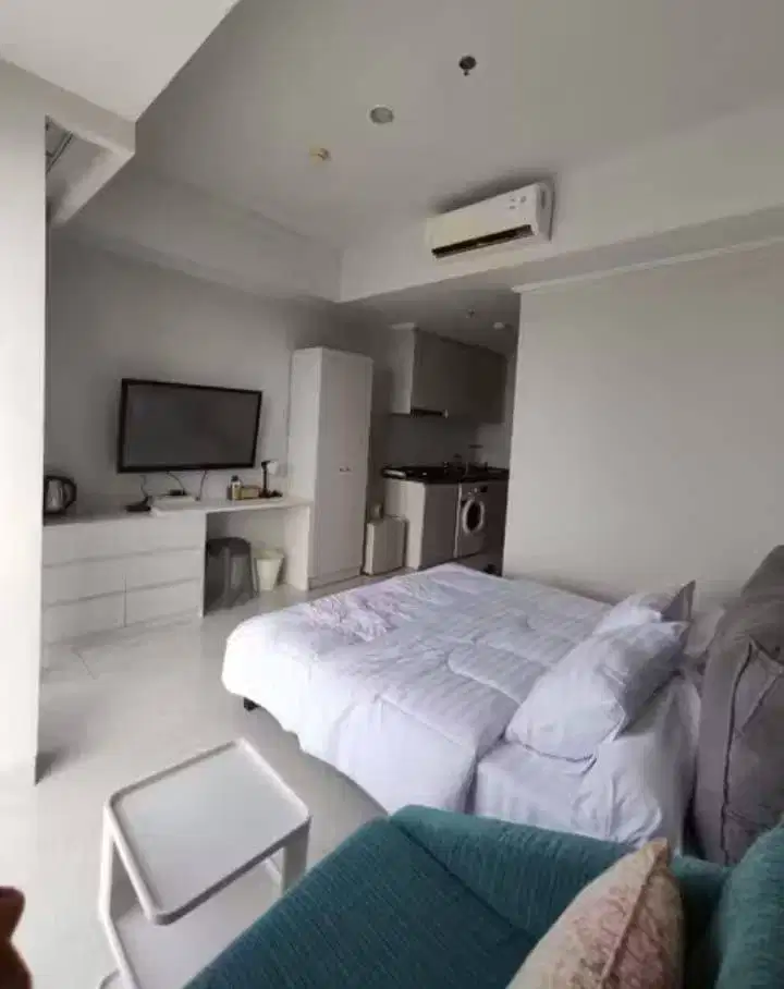 1BR Green Sedayu Apartment Deluxe by Ellison