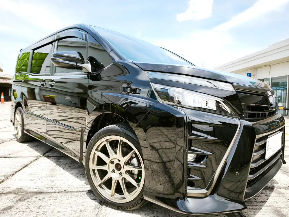 Toyota Voxy 2020 Bensin