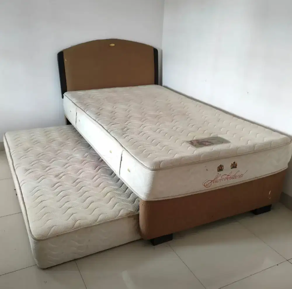 Kasur susun, kondisi masih bagus