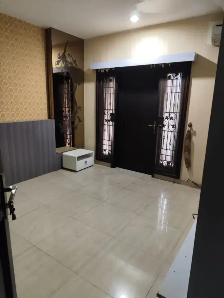 Dijual Rumah siap huni, di Kelapa Gading , modern , nyaman, strategis