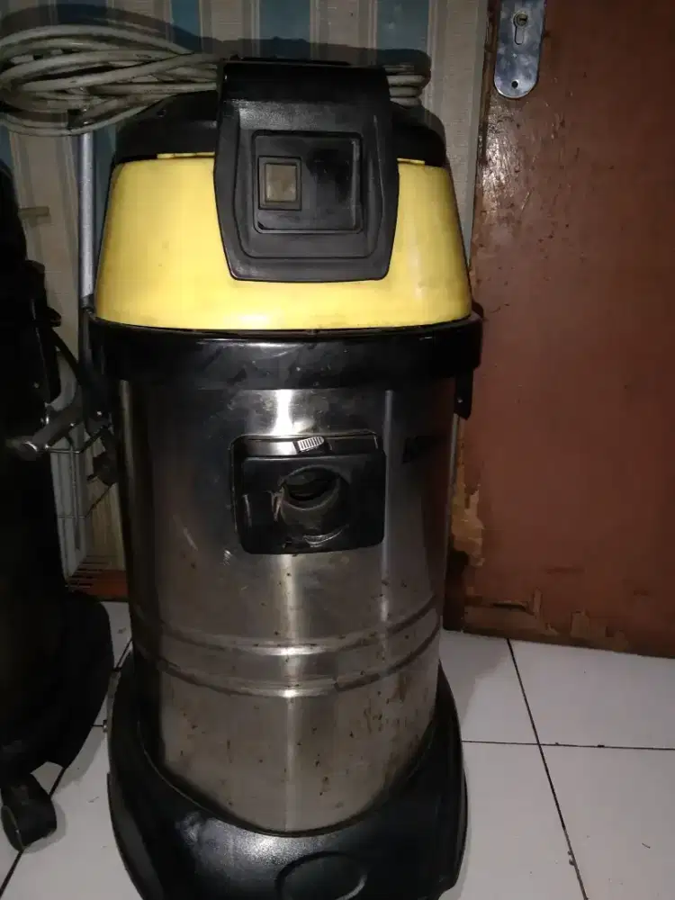 Mesin vacum cleaner