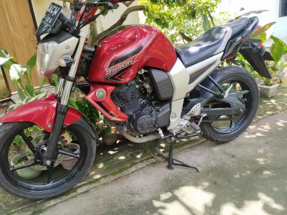 Motor Yamaha byson