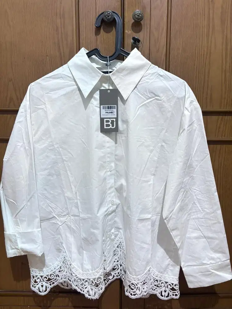 SELMA LACE SHIRT BENANG DJARUM UKURAN M