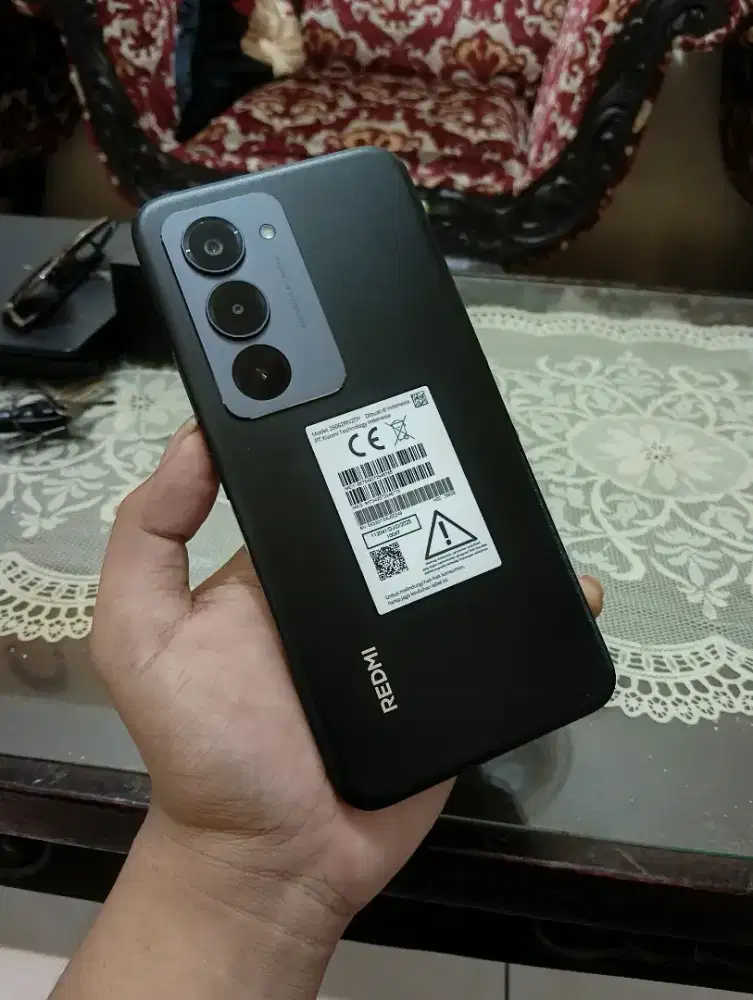 Redmi 15 (8/256) Baterai 7000mah