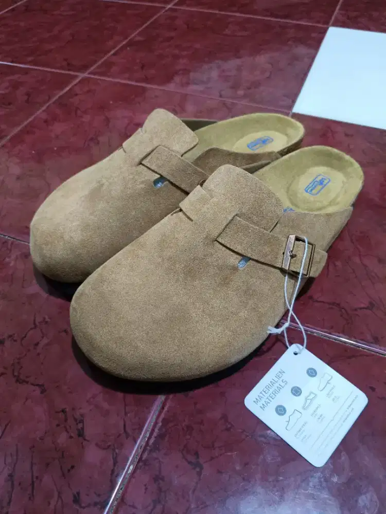 Birkenstock Boston Suede Size 42 Coffe Kondisi Baru