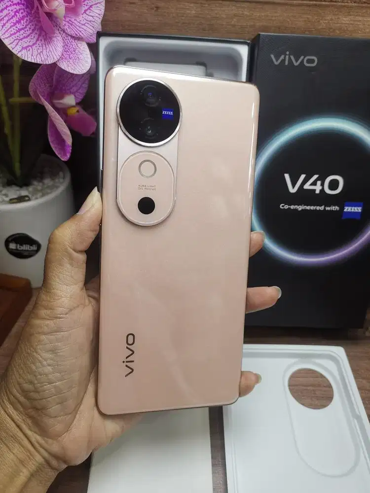 Vivo v40 5g ram 12/256gb peach mulus fullset ori bisa tuker tambah