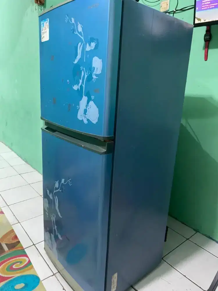 Kulkas Sharp 2 pintu