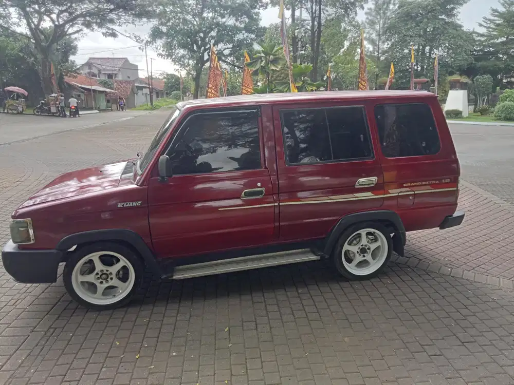Toyota Kijang 1996 Bensin