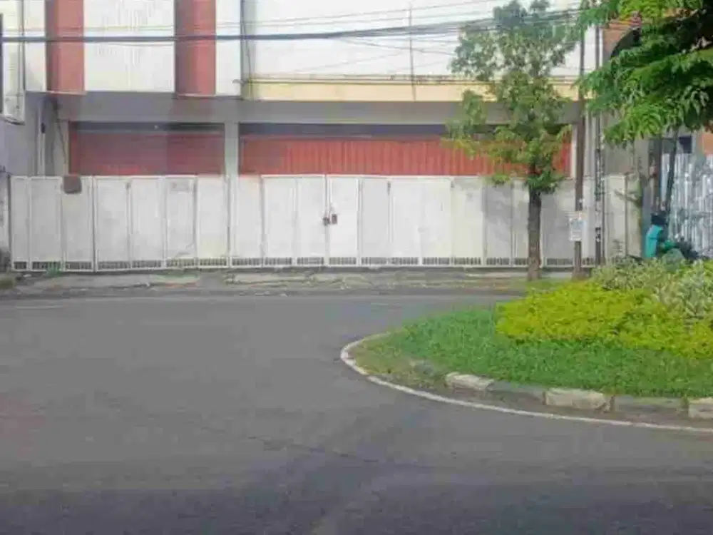 SEWATempat Usaha Ruko 2 lantai  Lokasi Strategis Raya Rungkut Asri Surabaya