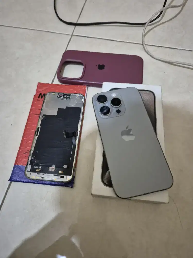 iPhone 15 pro 128GB iBox
