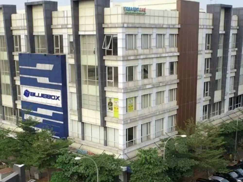 Gedung Ruko 5 Lantai Disewakan Luas 982 di Jalan Utama Harapan Indah Bekasi