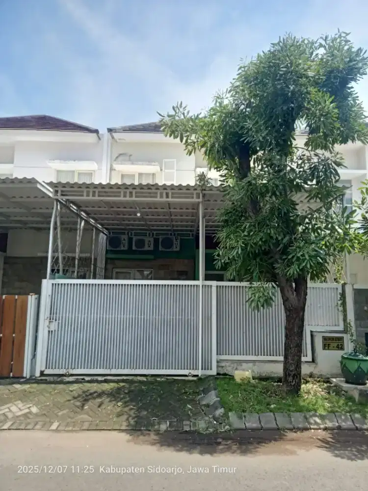 Rumah jalan utama kembar