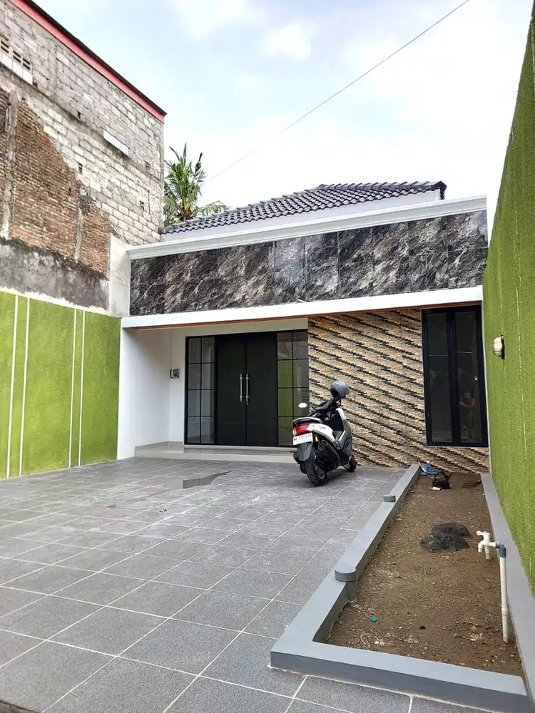 Rumah Baru Halaman Luas di Wedomartani