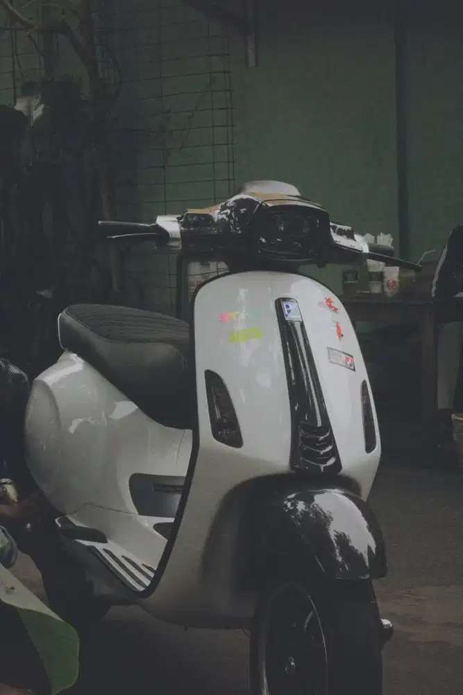 Dijual Cepat Vespa Sprint IGET 2019 ABS KM 4000