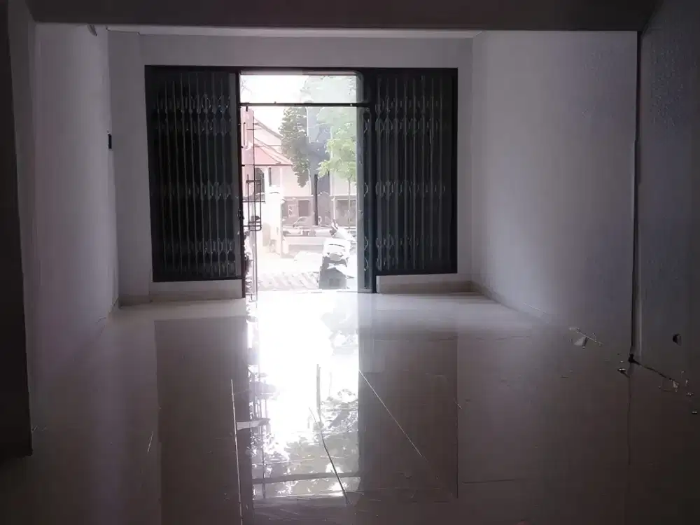 Dijual Ruko 3 LT Baru Renovasi Jl Belitung Kota Bandung Sangat Strategis