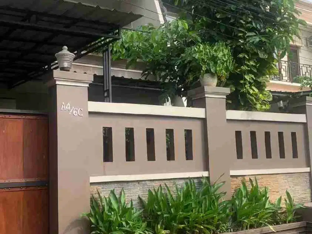Dijual  murah Rumah 2 LT siap huni di Joglo Kembangan  Kav Hankam Jakarta