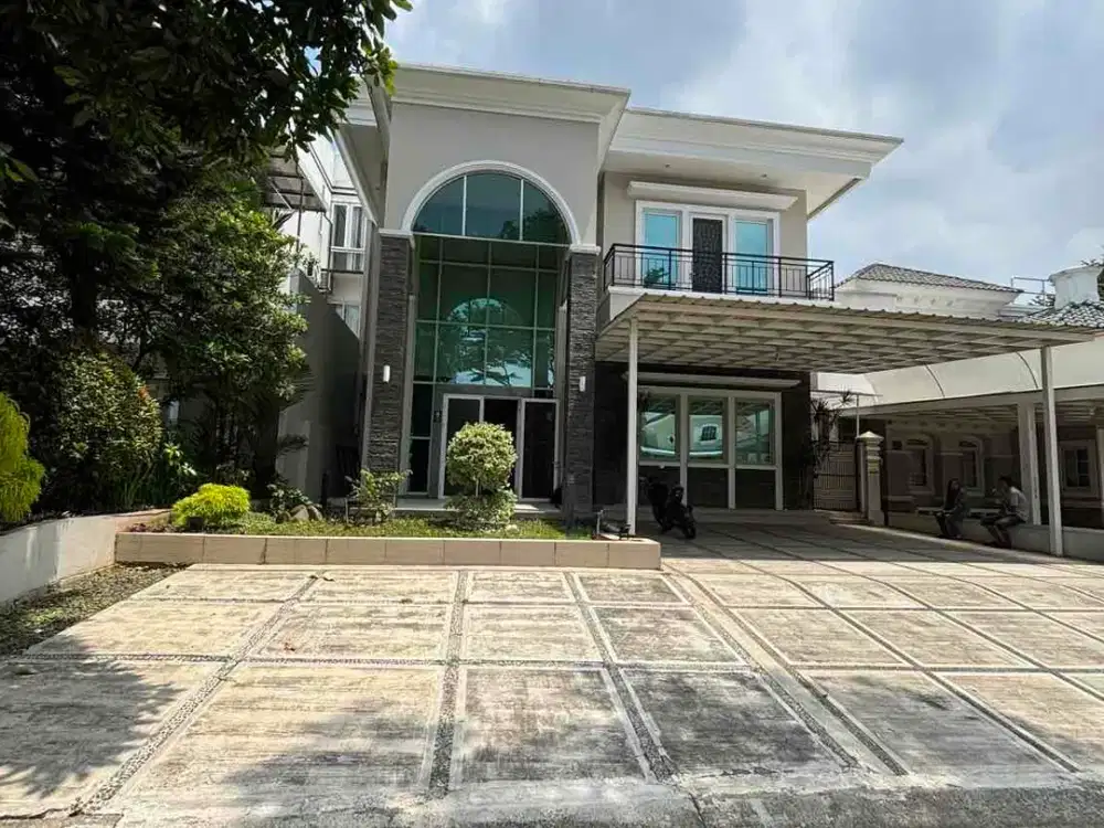 Dijual Rumah villa di Sentul Cluster Sierra Madre lt 392 m2 lb 392 m2 full furnished ada jacuzzi, carport 5 mobil, survey yuk!