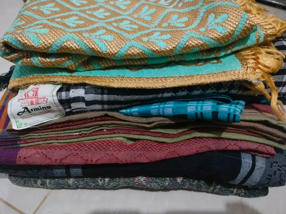 Take All Gratis Sarung dan sajadah ambil semua