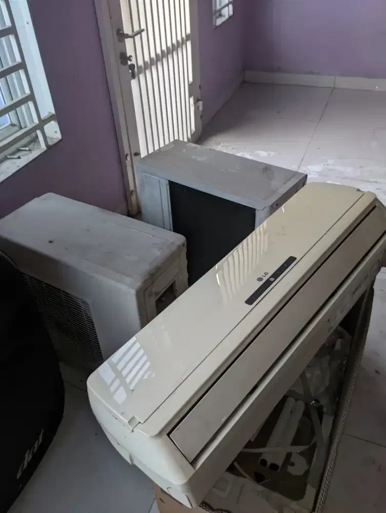 Pusat penampungan AC rusak