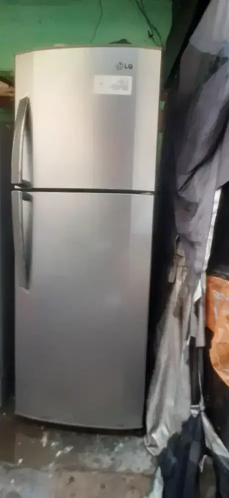 Kulkas 2 pintu LG Original GRATIS ANTAR